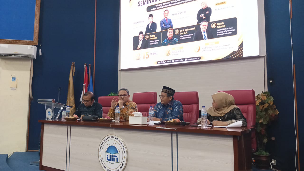 Meningkatkan Literasi Keuangan Syariah, FDIKOM UIN Jakarta Sukses Gelar Seminar Nasional Ziswaf